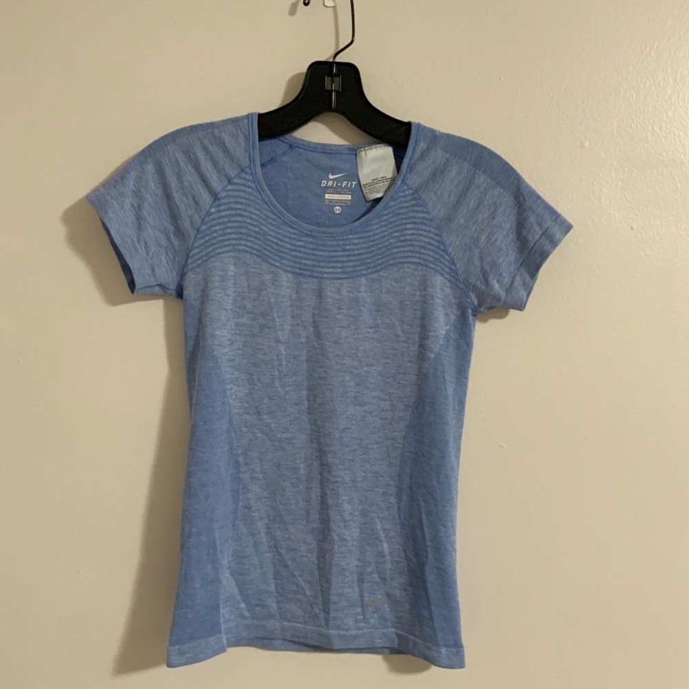 NIKE Drifit Purple Fitted Tee